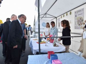 Vali Karadeniz Akhisar Bilim Şenliğine Katıldı