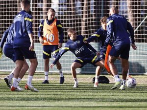 Fenerbahçe, Beşiktaş Derbisi Hazırlıklarına Başladı