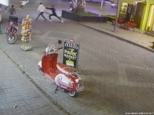 Şehrin Göbeğinde Onlarca Kişi Birbirine Girdi: 2 Yaralı, 4 Gözaltı