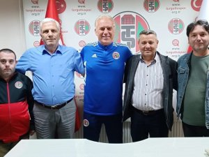 Turgutluspor’da Teknik Direktörlüğe Doğan Engin Getirildi