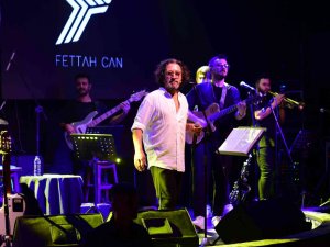 Fettah Can Memleketi Bursa’da Sahne Aldı
