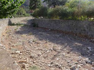 Geçtiğimiz Kış Selin Vurduğu İ̇çmeler Mahallesi Sakinleri Dere Yatakları Temizlensin İstiyor