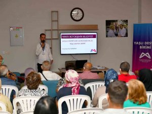 Emekli Evi Üyeleri Alzheimer Konusunda Bilgilendirildi