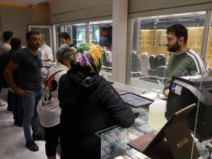 Düşüş Yaşayan Altın Fiyatları Yatırımcısını Harekete Geçirdi