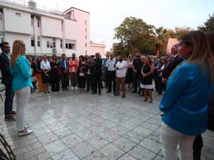 Defsad Sergisi Sanatseverlerle Buluştu