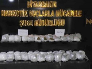 Diyarbakır Polisi Uyuşturucuya Ve Uyuşturucu Tacirlerine Göz Açtırmıyor