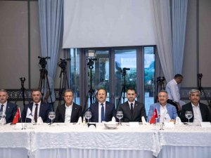 Başkan Seçer: "İ̇hracatçılarımızla Her Türlü İşbirliğine Açığız"