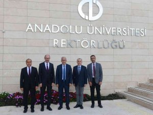 Esogü Rektörü Prof. Dr. Çolak’tan Anadolu Üniversitesi’ne Ziyaret