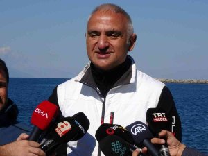 Bakan Ersoy, Çanakkale Savaşlarında Batan Lundy Gemisine Daldı