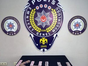 Durdurulan Otomobilden Uyuşturucu Çıktı