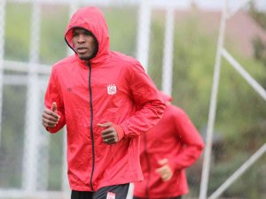 Sivasspor, Sağanak Altında Çalıştı