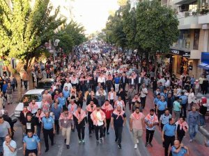 7. Yuntdağı Yağlı Pehlivan Güreşleri Kortej Yürüyüşü Yapıldı