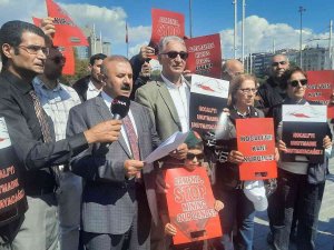 Ermenistan’ın Azerbaycan’a Saldırılarını Protesto Etmek İsteyenler Taksim’de Toplandı