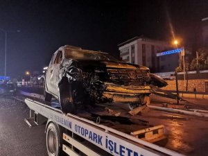 D-100’de 3 Otomobil Kazaya Karıştı: 1 Yaralı