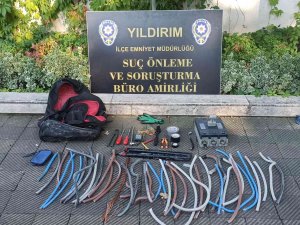 Bursa’da Trafo Fareleri Yakayı Ele Verdi