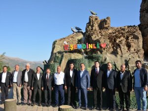 Vali Akbıyık’tan Derecik Ve Şemdinli İlçelerine Ziyaret