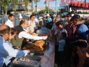 Kelaynak Ve Balcan Festivalinde 3 Bin Kişiye Balık Ekmek İkram Edildi
