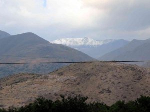 Erzincan’ın En Yüksek Noktası Esence’ye Mevsimin İlk Karı Düştü