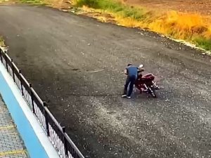 Park Halindeki Motosiklet Çalındı