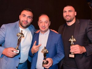 Almanya’da En İyi Antrenör Seçilen Bülent Başer, Başarısının Sırrını Açıkladı