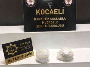 Durdurulan Araçtan 2 Kilo Uyuşturucu Çıktı