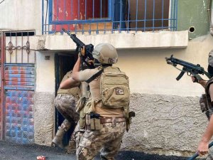 Mersin’de Deaş Operasyonu: 8 Gözaltı