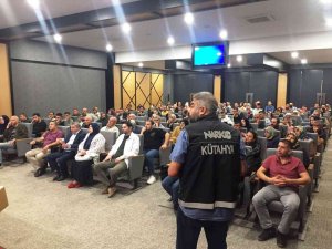 Kütahya’da Tubi̇m Tarafından 123 Veli Ve Okul Öğretmenine Eğitim Verildi