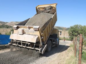 Sivas’ta Kırsalda Altyapı Çalışmaları Yoğun Şekilde Devam Ediyor