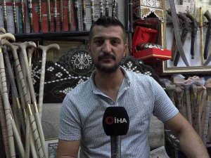 İ̇ngiliz Askerinin Tüfeğini Tamir Ettirmesiyle Yeniden Tanındı