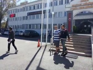 Ucuz Yollu Kiralık Ev Vadedip Sahte Sözleşme İle İnsanları Dolandıran Şüpheli Yakayı Ele Verdi