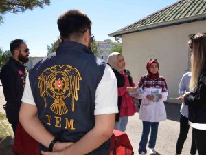 Üniversite Öğrencileri Teröre Karşı Bilgilendirildi