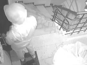 Polis Ekiplerince Yakalanan Kadın Hırsızlardan 1’i Tutuklandı