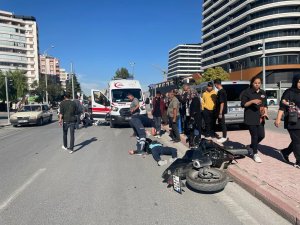 Konya’da Motosikletler Çarpıştı: 2 Yaralı