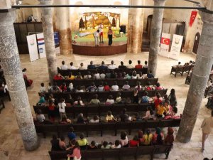 “Nefes Almadan” Tiyatro Oyunu İzleyenlerden Tam Not Aldı