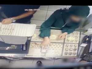 Çaldığı Ziynet Eşyalarını Farklı Kuyumculara Sattı, Polisten Kaçamadı