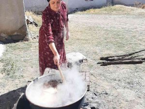 Sorgun’da Pekmez Kazanları Kaynamaya Başladı