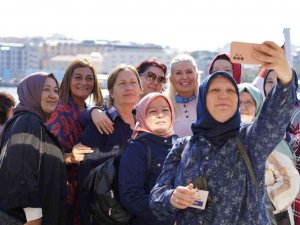 Bilecik Belediyesi Dikiş Kursu Gören Kadınlar İ̇stanbul Gezisiyle Eğlendi