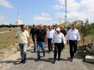 Büyükçekmece’de 11 Mahallede Yol Bakım Ve Onarım Çalışmaları Yapılıyor