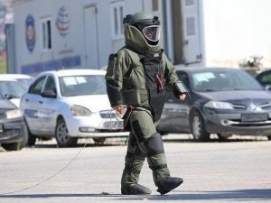 Bomba İmha Uzmanı Polisler Cesaretleriyle Göz Dolduruyor
