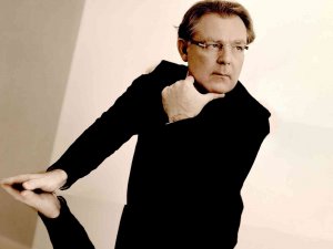 Dünyaca Ünlü Piyanist Hüseyin Sermet İ̇stanbul’da Sevenleri İle Buluşacak