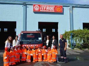 Minikler İtfaiyeci Oldu