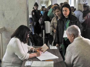 Ukrayna’daki Sözde Referandumlarda Resmi Olmayan Sonuçlara Göre Rusya’ya Katılım Desteklendi