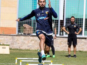 Kayserispor’da Emrah Takıma Katıldı