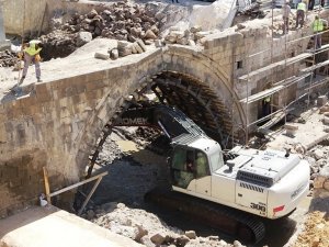 500 Yıllık Hüsrevpaşa Hamamı Eski İhtişamına Kavuşuyor