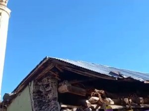 Göle’de Depremin Yıkımı Günün İlk Işıkları İle Ortaya Çıktı