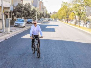 Karacabey’de Asfaltlama İşlemleri Sürüyor