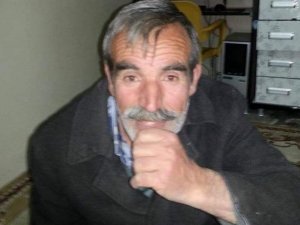 Devrilen Traktörün Altında Kalan Çiftçi Öldü