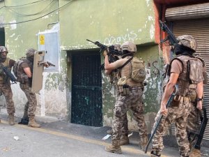 Mersin’de Deaş Operasyonunda 3 Kişi Tutuklandı