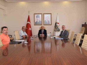 Eğitim Yatırımları Vali Karadeniz Başkanlığında Değerlendirildi