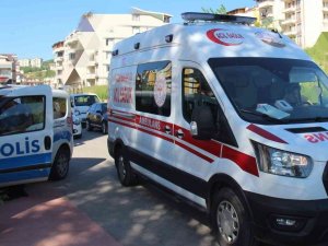 Parkta Oynarken 20 Metrelik Yokuştan Yuvarlanan Çocuk Hayatını Kaybetti